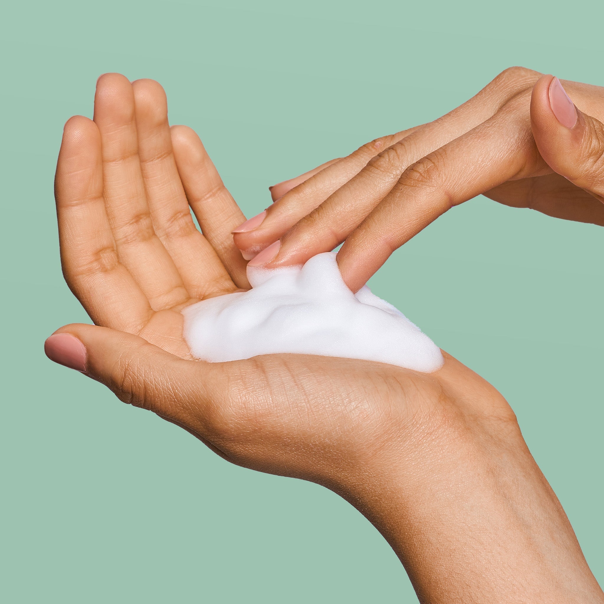 Gentle Foaming Feminine Wash P7